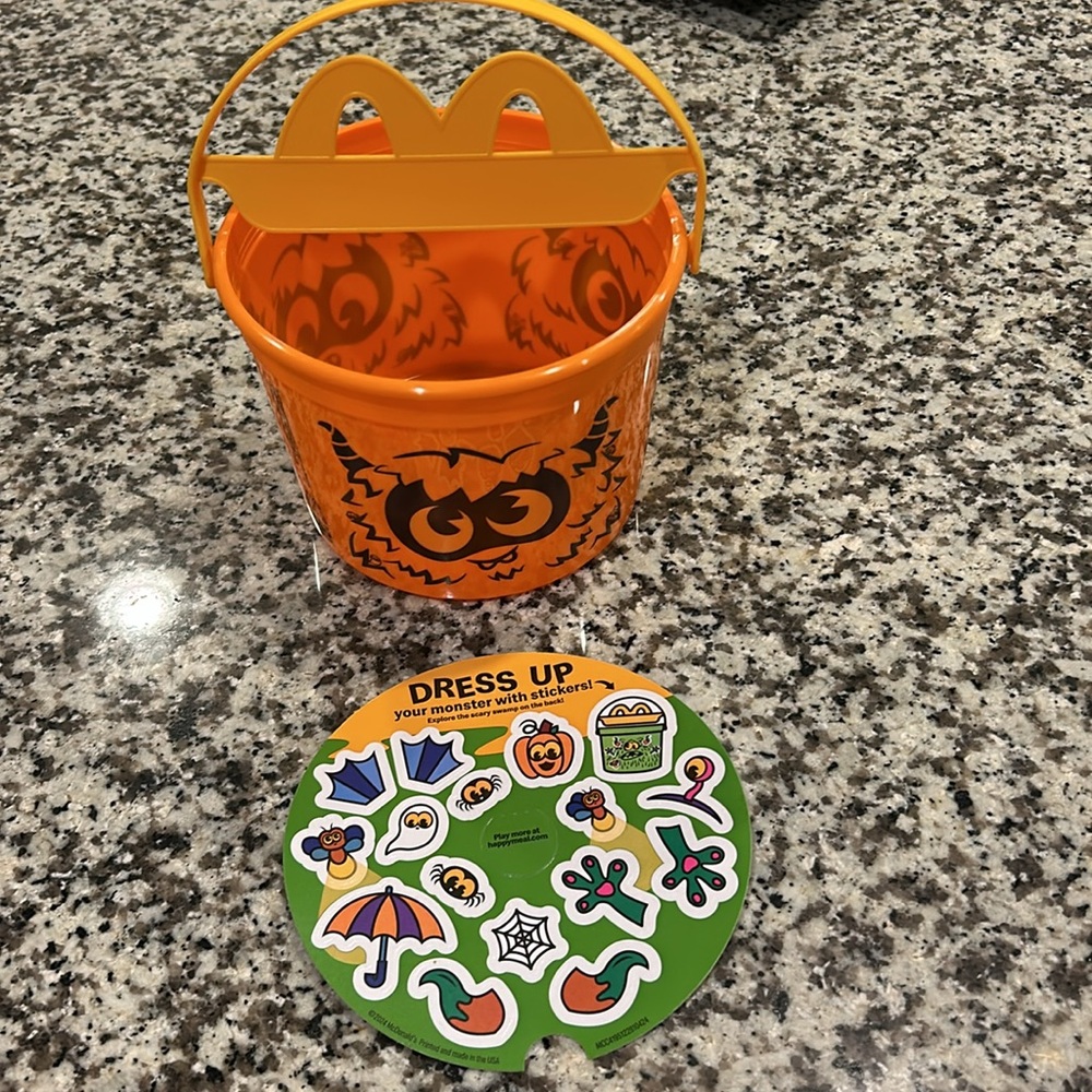 2024 McDonald’s Happy Meal - Halloween Orange Boo Bucket